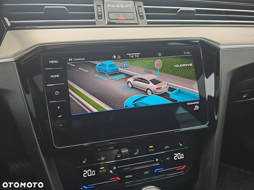 Volkswagen Passat - 36