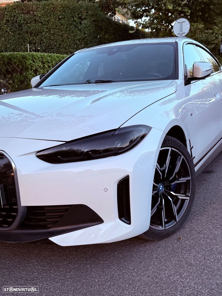 BMW i4 - 42