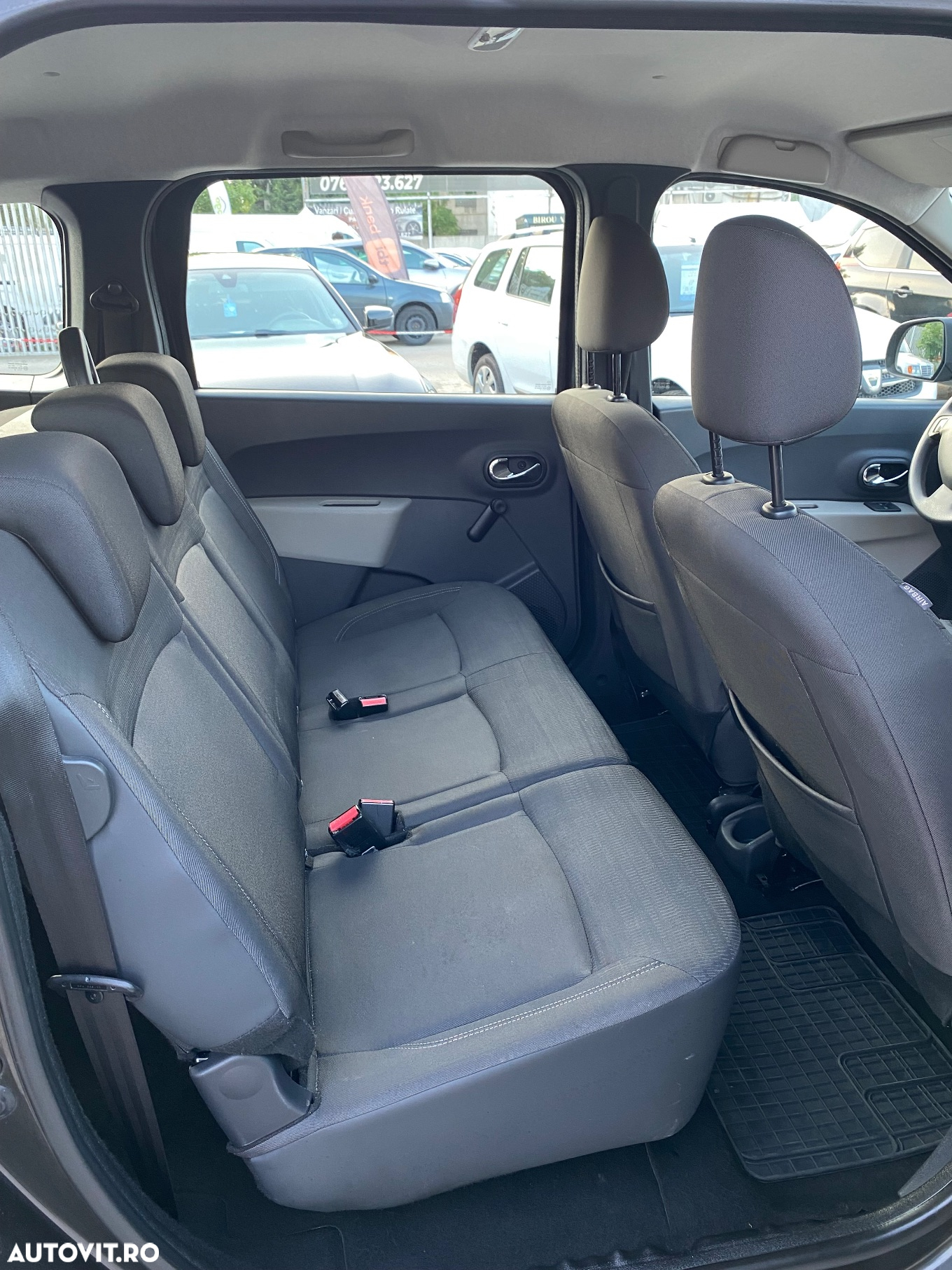 Dacia Lodgy 1.5 dCi 109 CP Laureate - 10