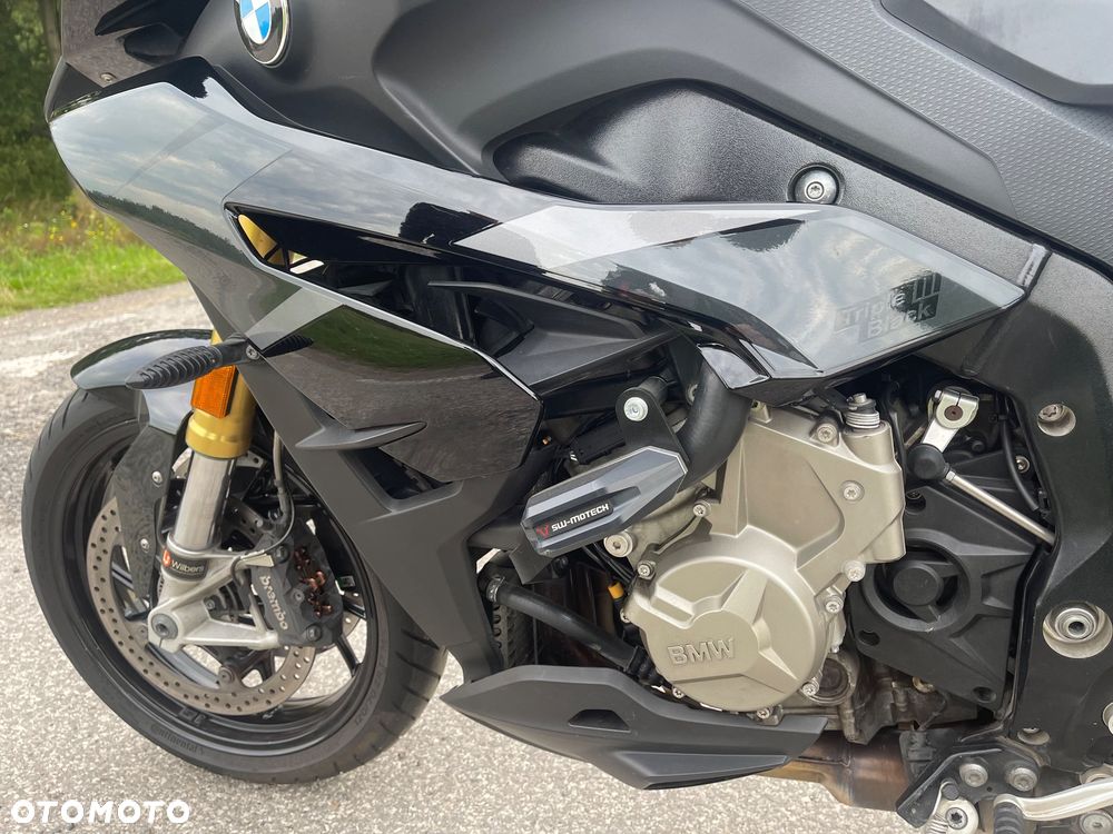BMW XR - 10