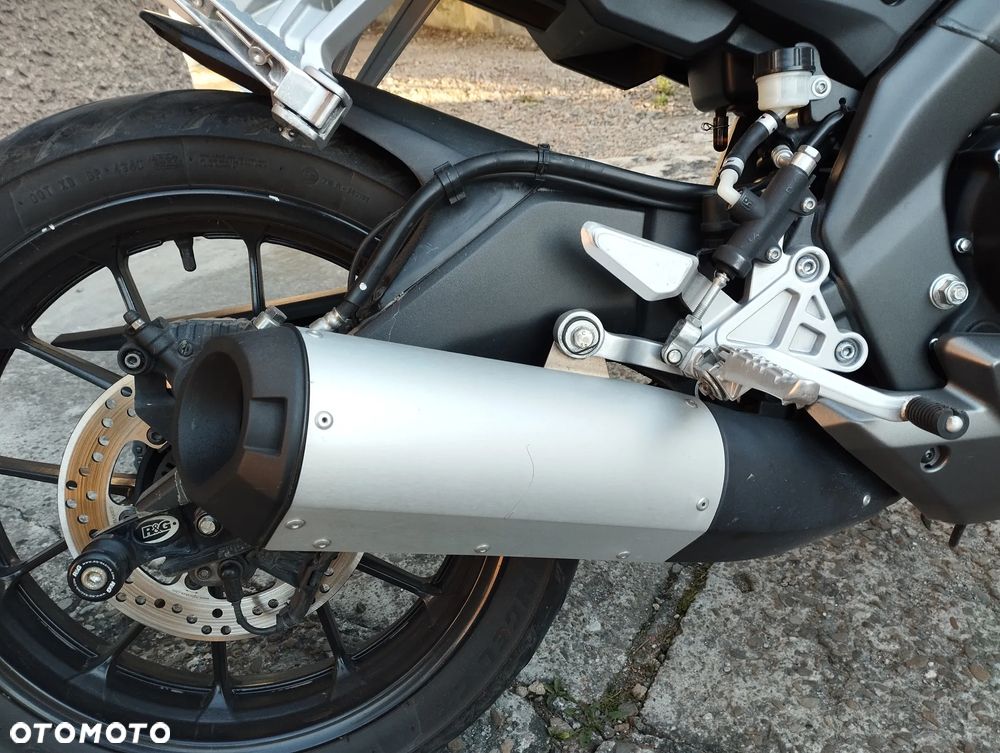 Yamaha MT - 16