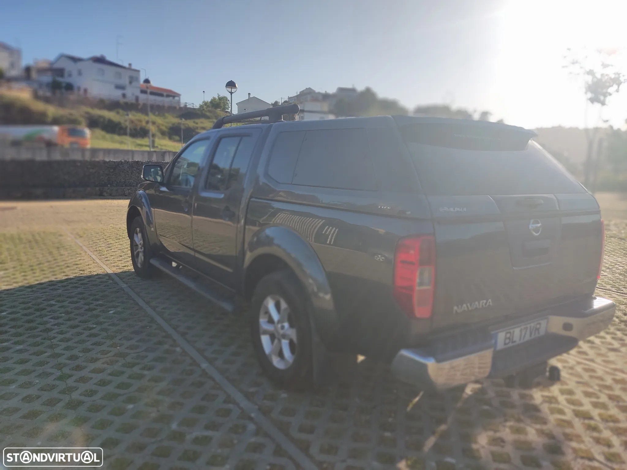 Nissan Navara 2.5 dCi CD LE 4WD - 6