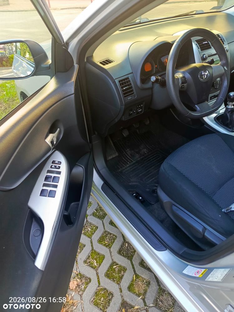Toyota Corolla 1.6 Premium - 7