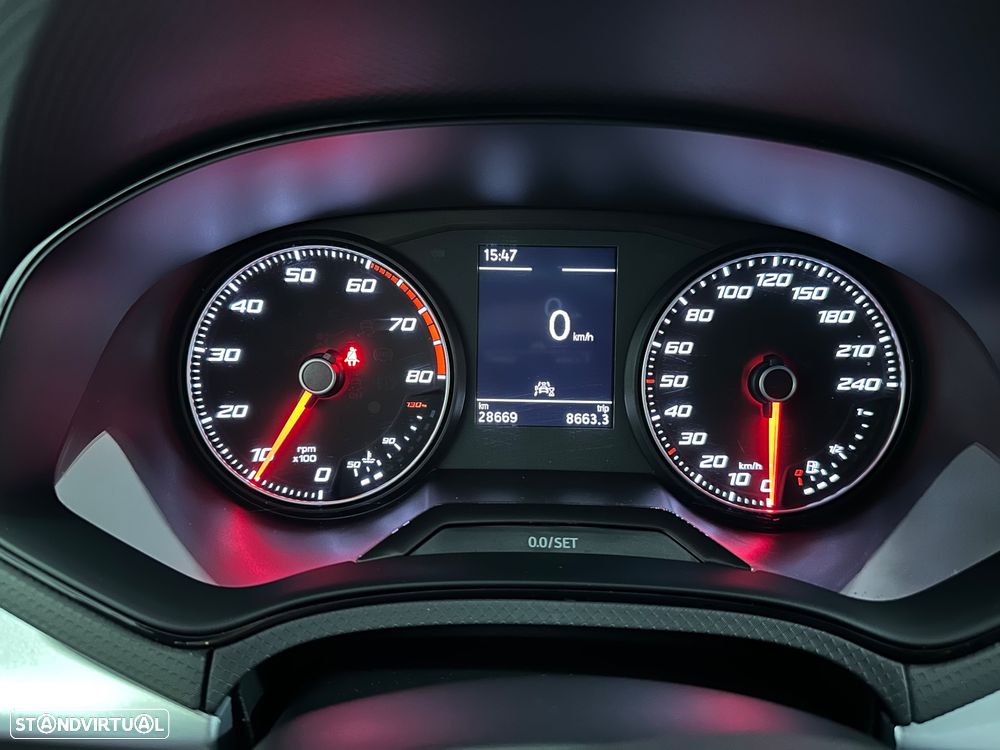 SEAT Arona 1.0 TSI FR - 10