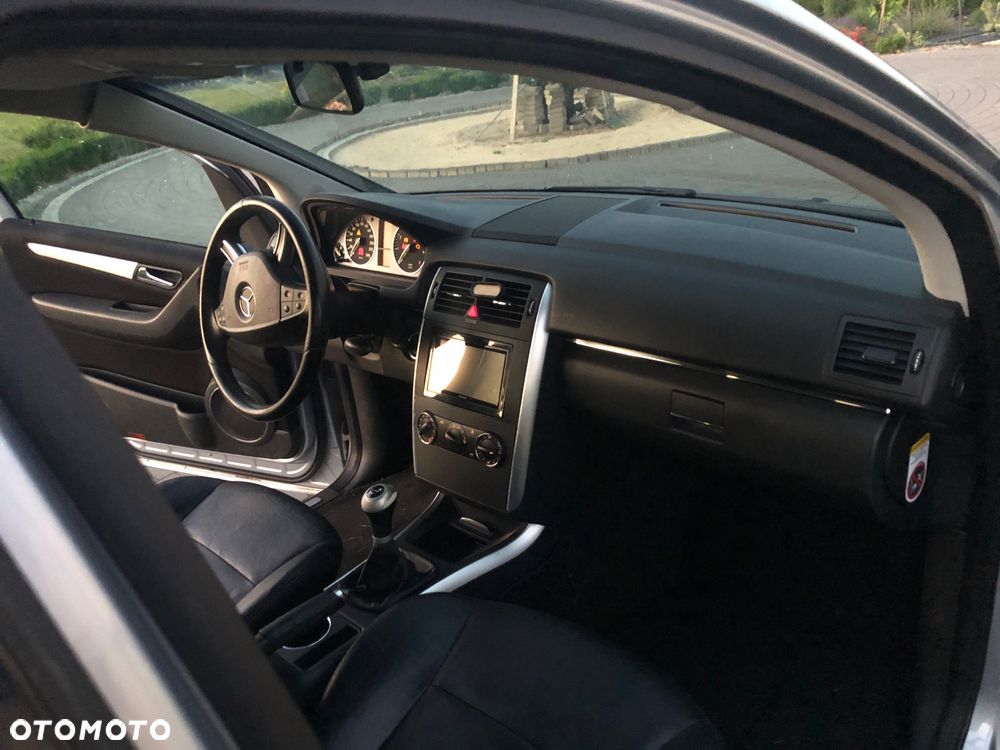 Mercedes-Benz Klasa B 150 BlueEFFICIENCY - 16