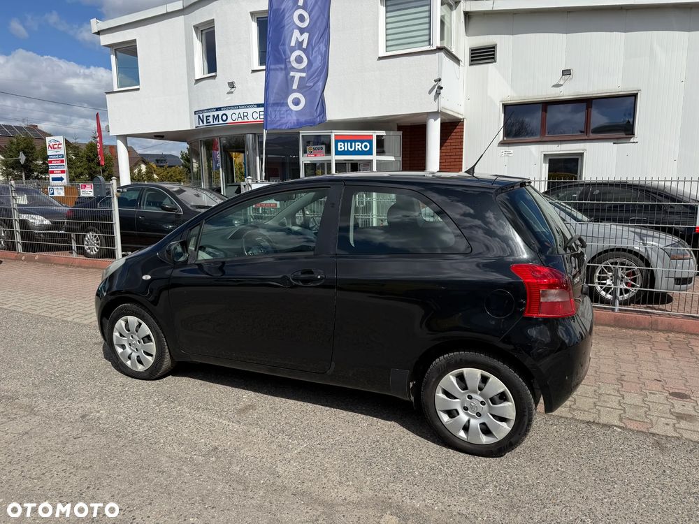 Toyota Yaris 1.0 VVT-i Sol - 10