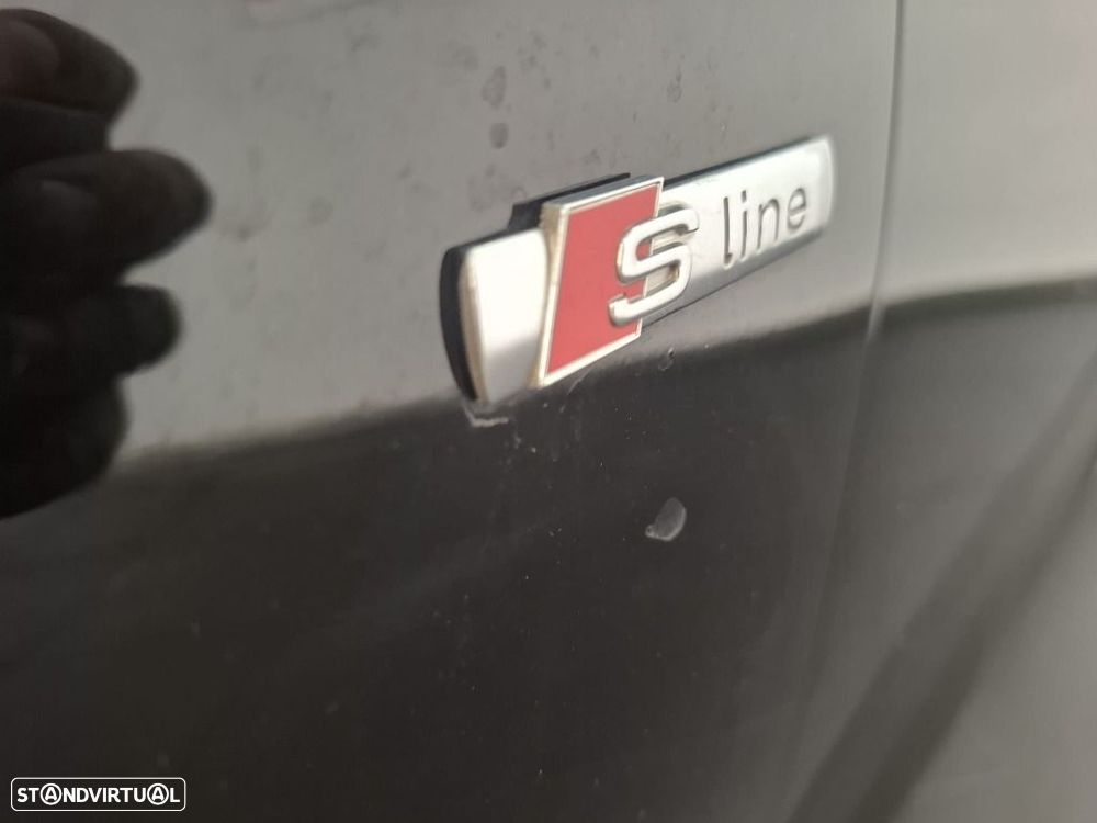 Audi Q5 2.0 TDI Business Line S-line - 12