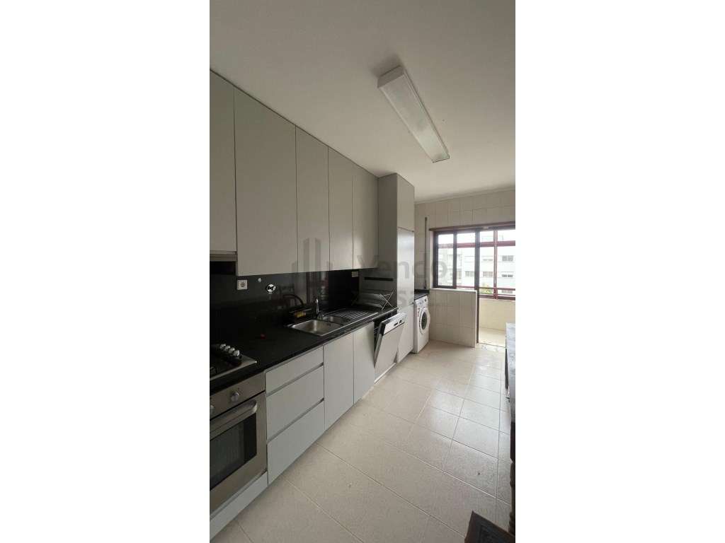 Vende-se T3 Braga - Centro - Grande imagem: 2/21