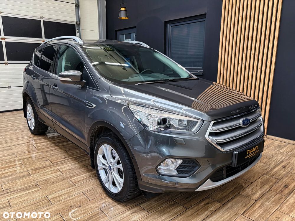 Ford Kuga 2.0 TDCi 2x4 Titanium - 4