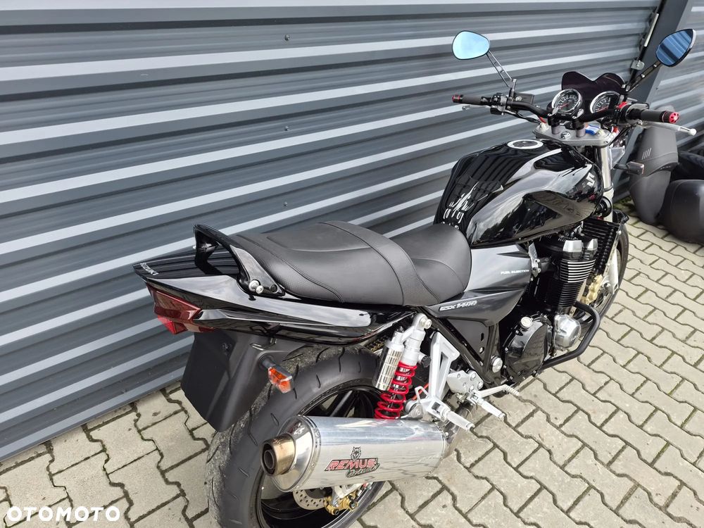 Suzuki GSX - 3