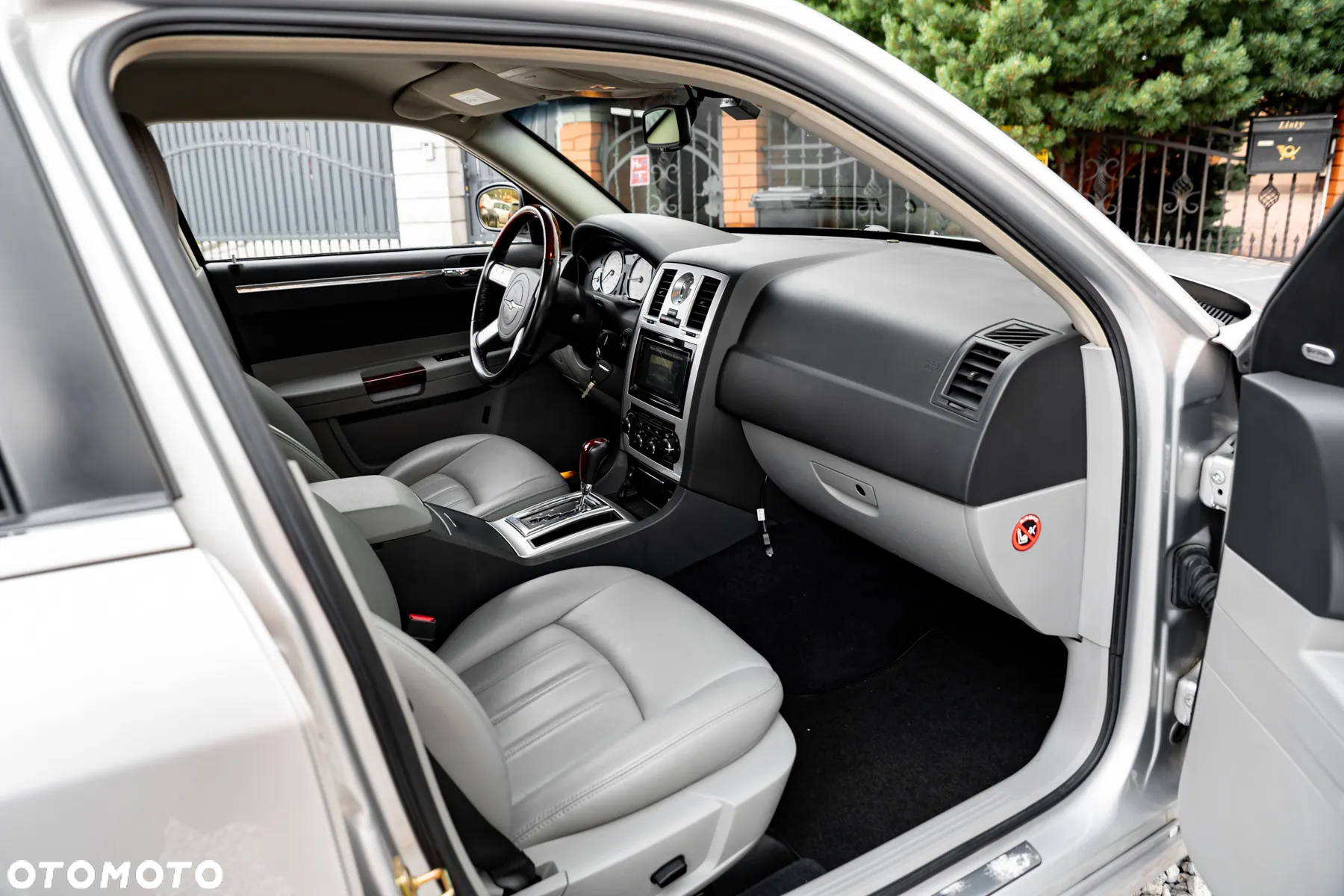 Chrysler 300C Touring 3.5 AWD Automatik - 24