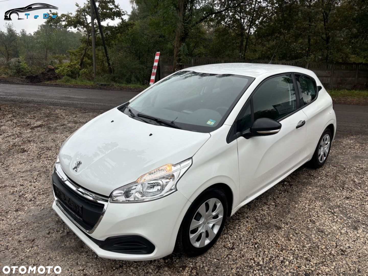 Peugeot 208 - 7