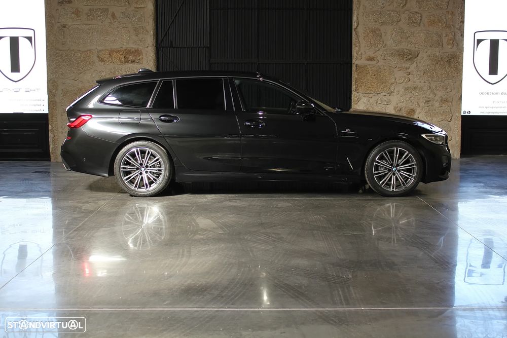 BMW 320 d Touring Pack M Auto - 4