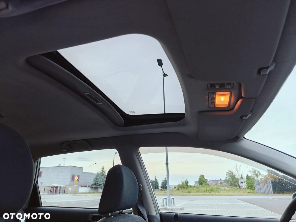 Honda Civic 1.6i LS - 19