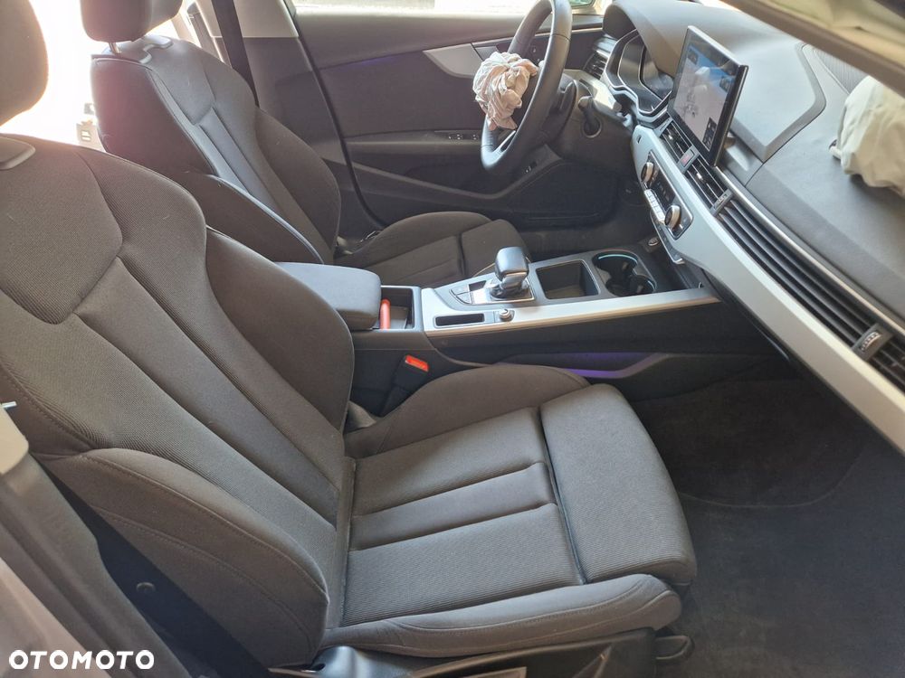 Audi A4 Limousine 35 TFSI mHEV Advanced S tronic - 20