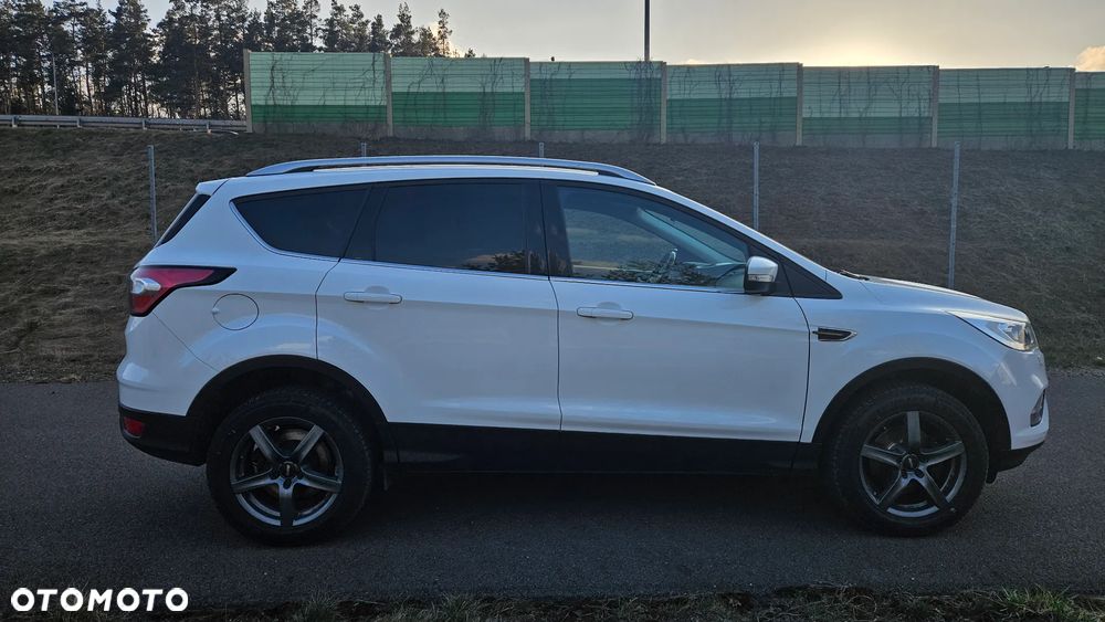 Ford Kuga - 5