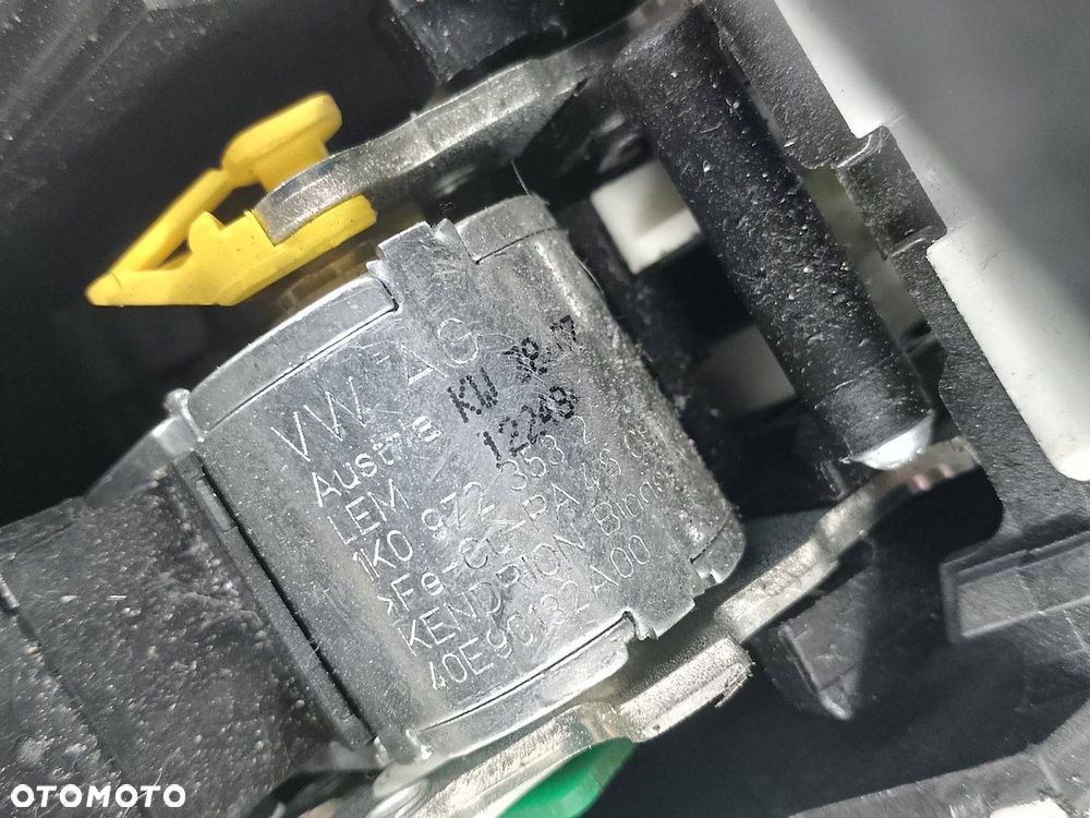 LEWAREK ZMIANY BIEGÓW  PASSAT B6 3C0713265C 3C1713025H 3C1713203A 1K0972353 - 10