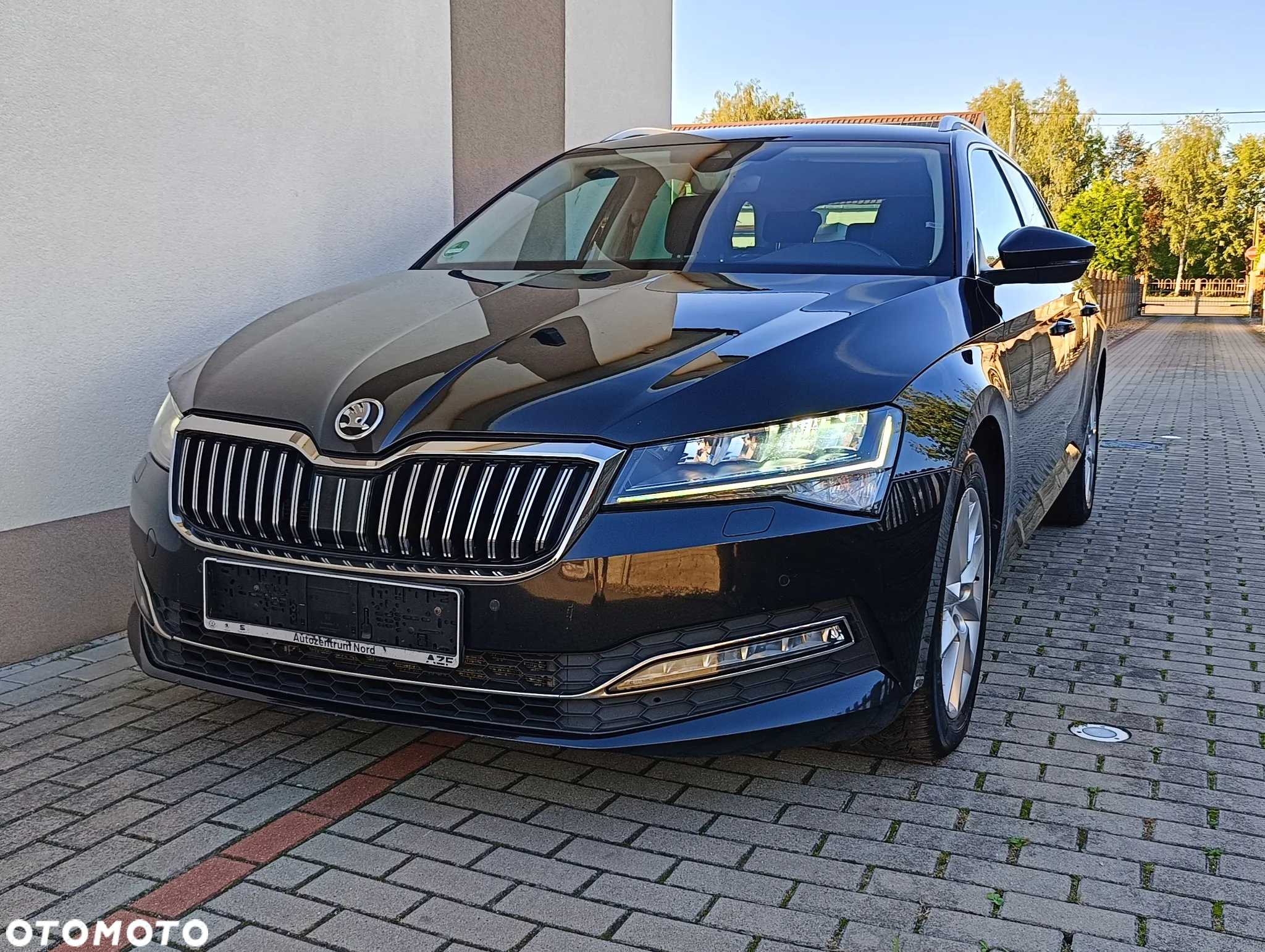 Skoda Superb Combi 2.0 TDI DSG Ambition - 3