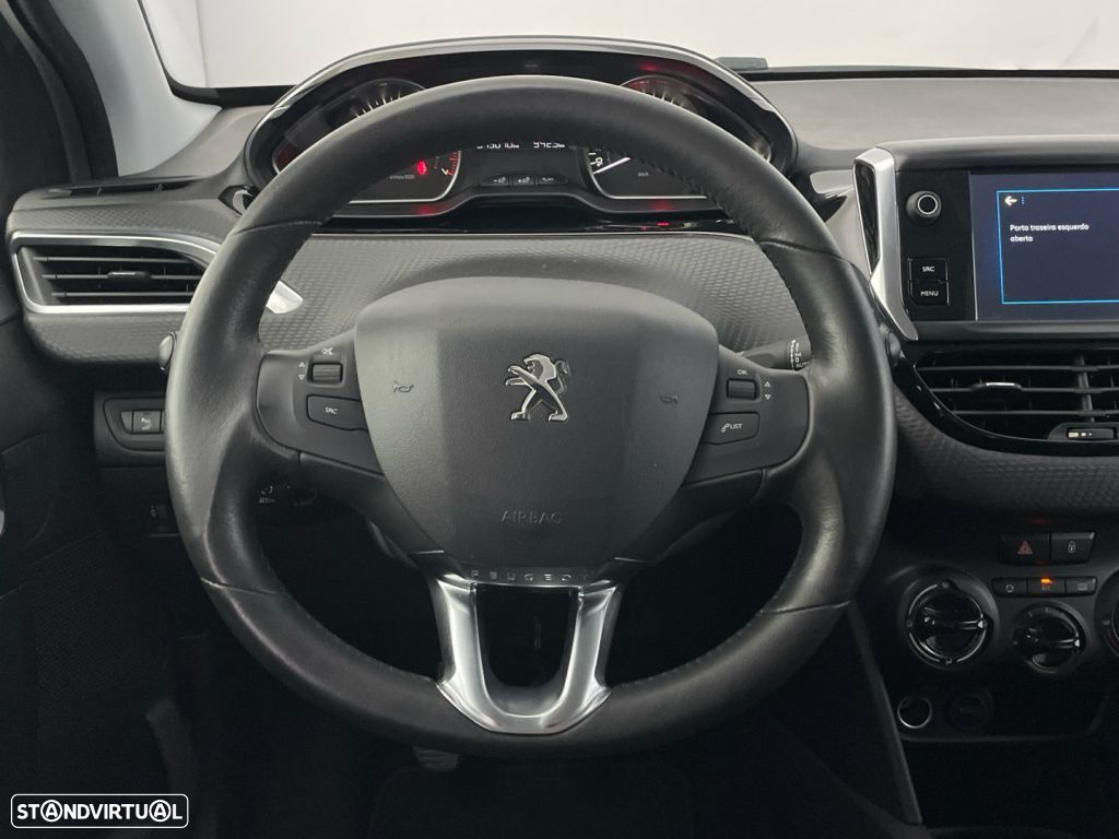 Peugeot 208 1.2 PureTech Signature - 14