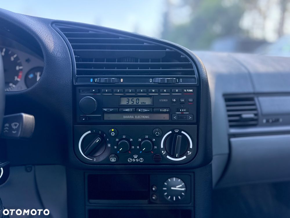 BMW Seria 3 318is - 15