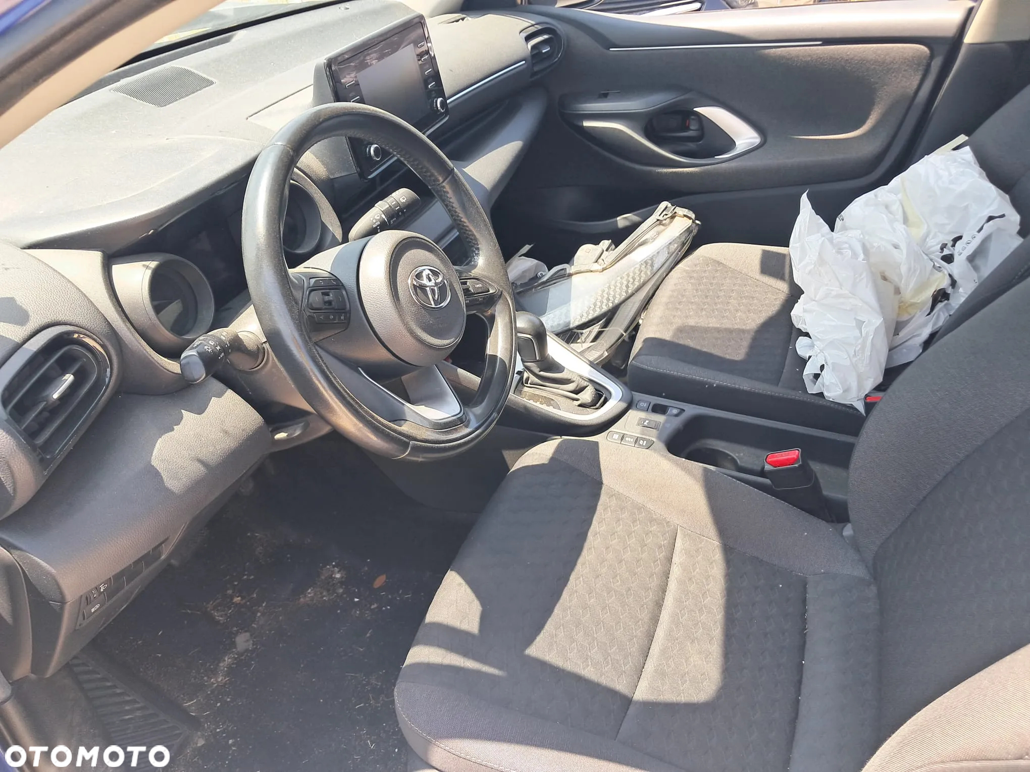 Toyota Yaris Hybrid 1.5 Premiere Edition - 8