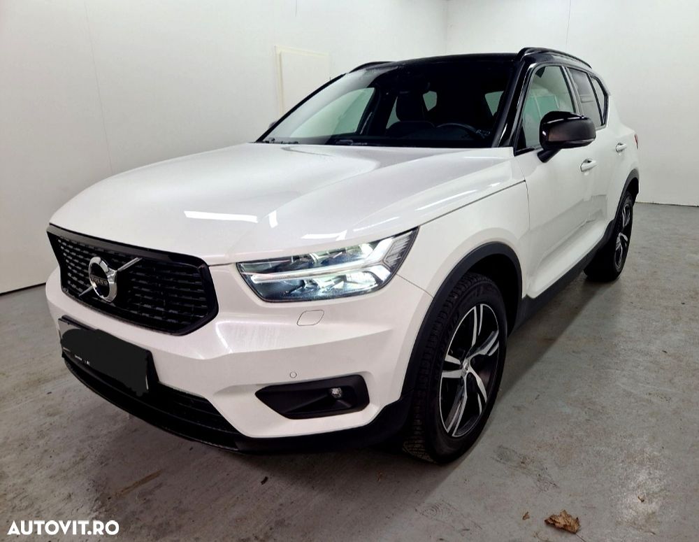 Volvo XC 40 D4 AWD R-Design - 2