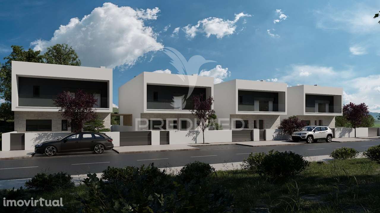 Moradia T3 + 1 na Urbanização Villas do Cerejal – Torres Novas - Grande imagem: 4/4