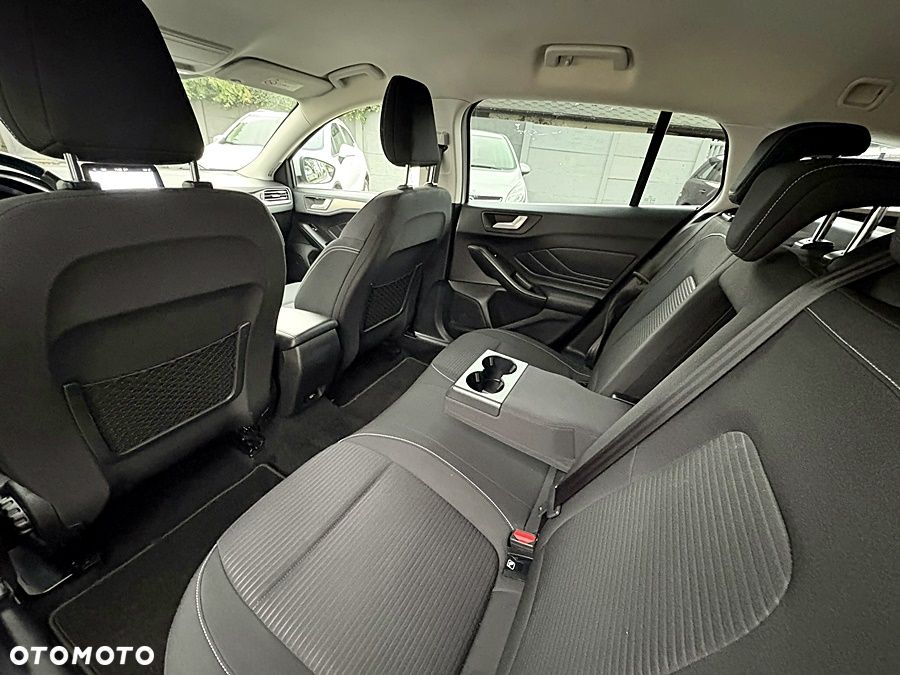 Ford Focus 1.5 EcoBlue Start-Stopp-System COOL&CONNECT - 19