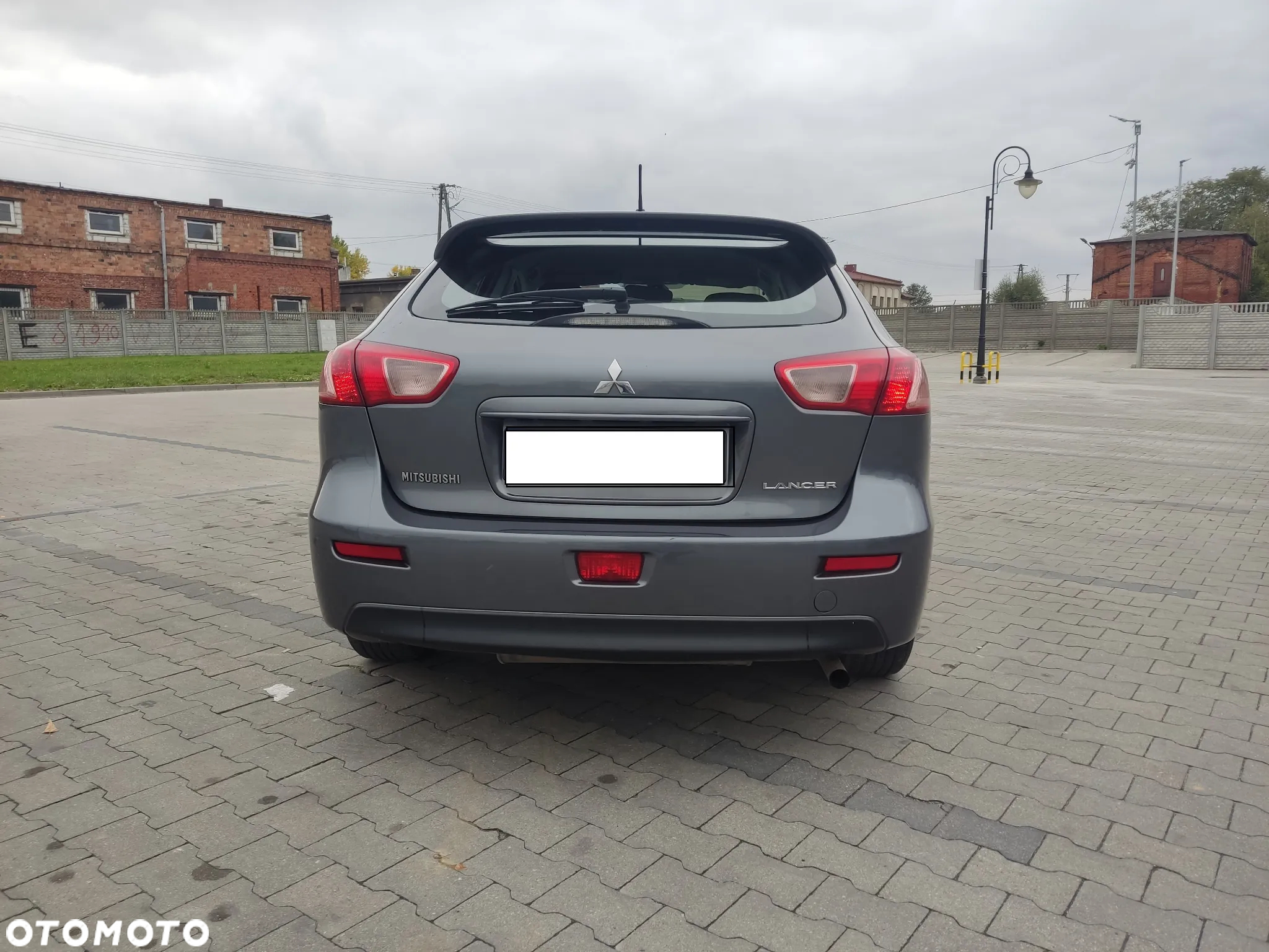 Mitsubishi Lancer 1.5 Inform - 5
