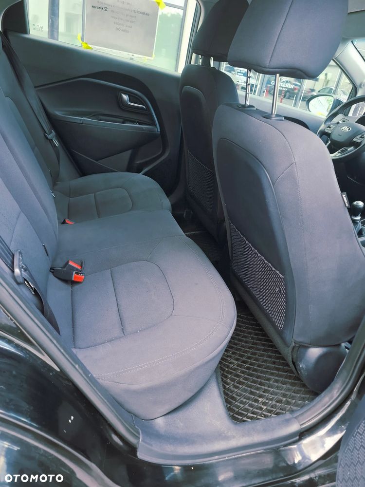 Kia Rio 1.2 Dream Team Edition - 8