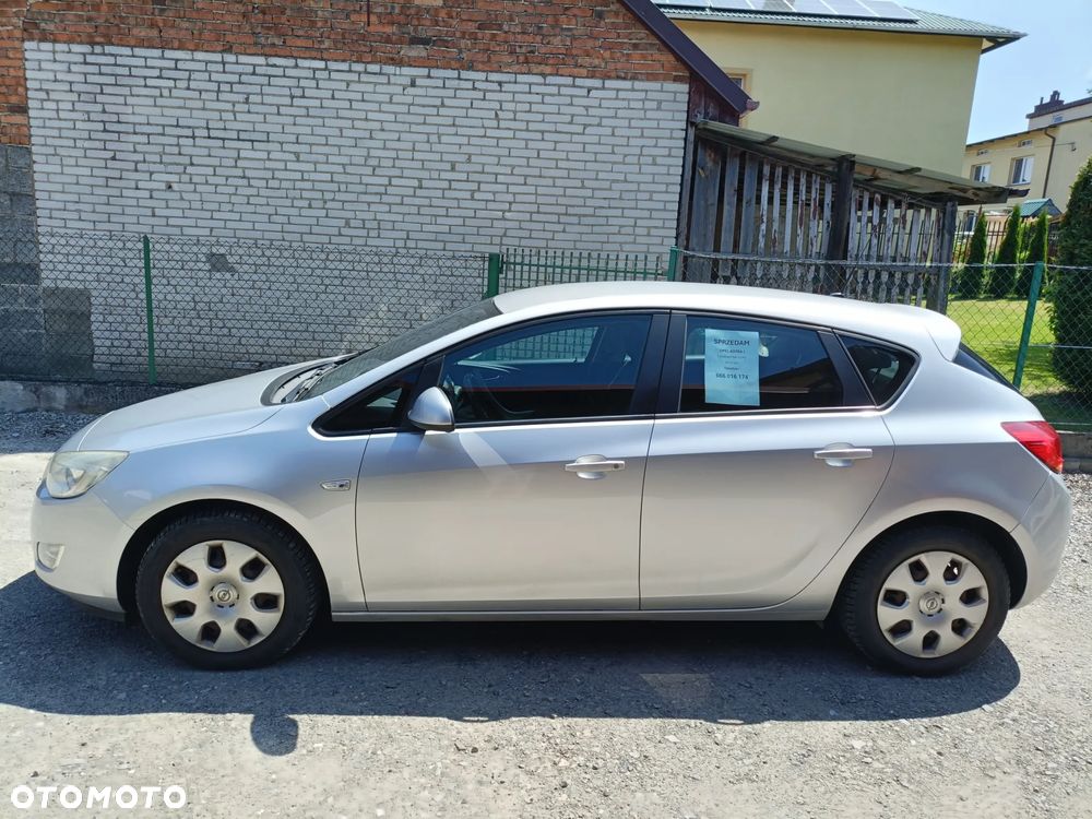 Opel Astra - 6