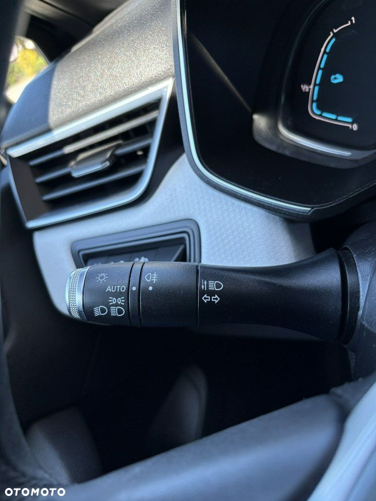 Renault Clio - 24