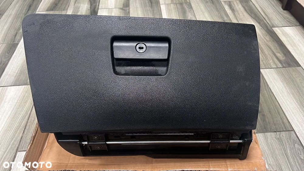 SCHOWEK PASAŻERA BMW E90 E91 EUROPA