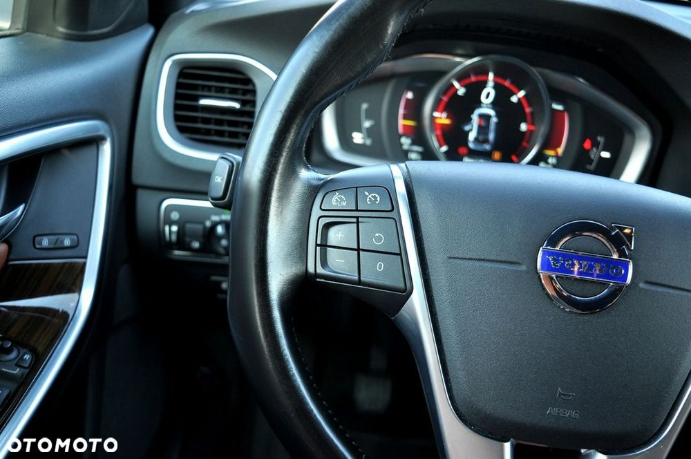 Volvo V60 - 14