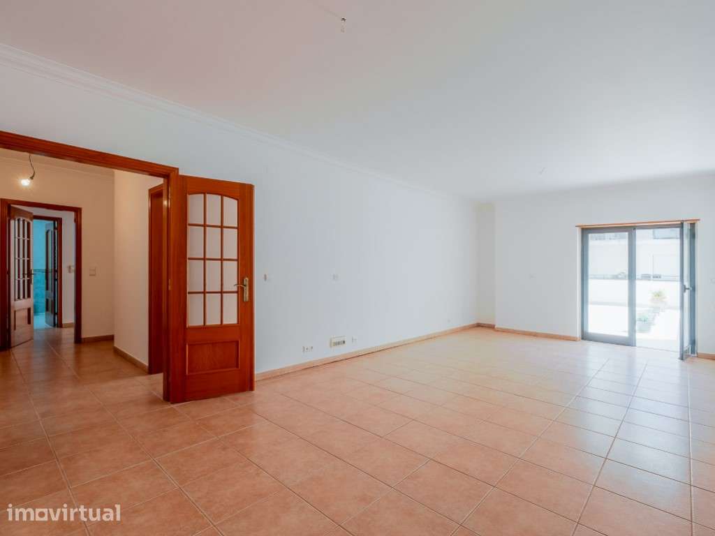 Apartamento T2 com terraço de uso exclusivo - Grande imagem: 5/28