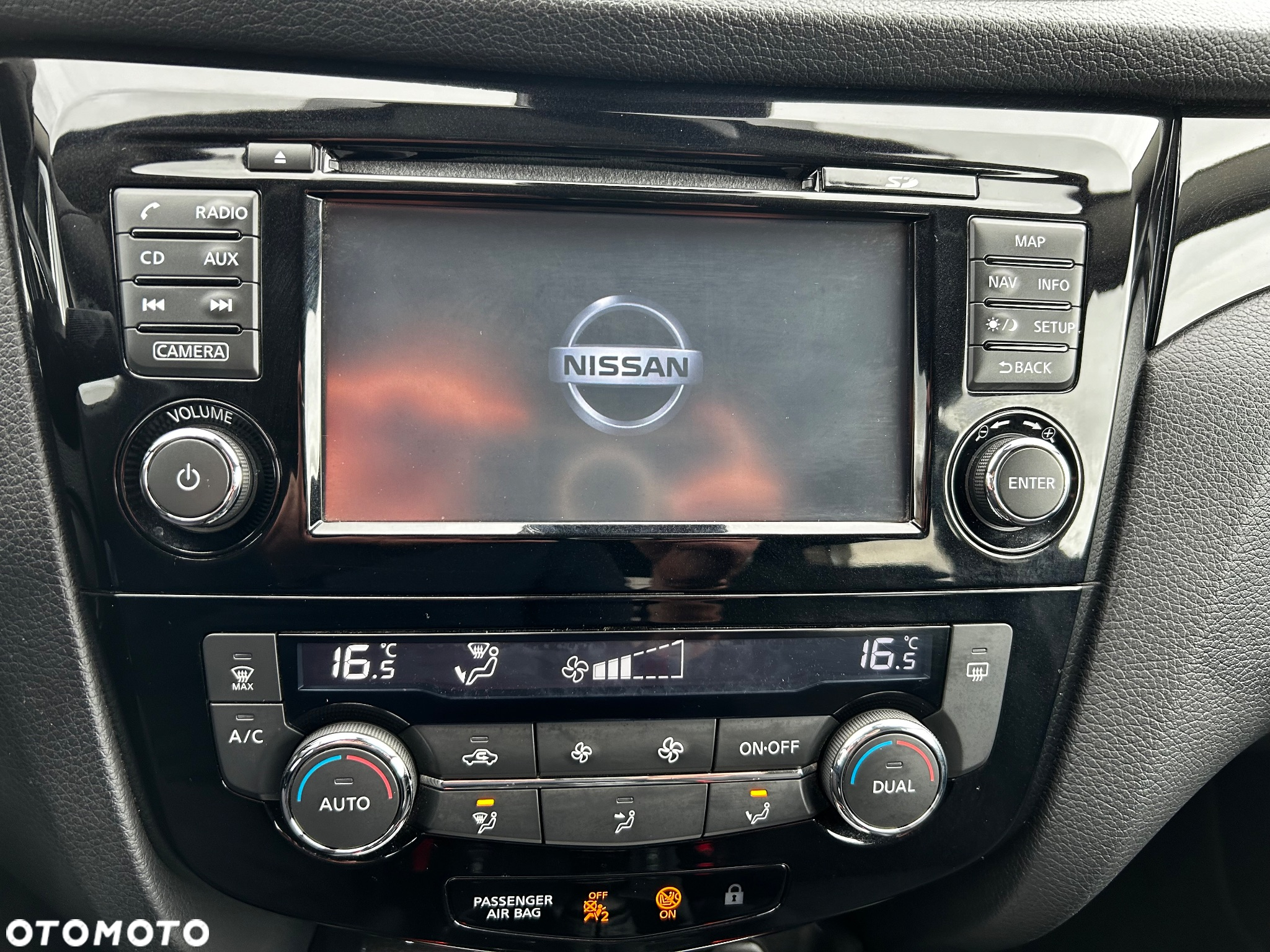 Nissan Qashqai 1.6 DIG-T N-Connecta - 11