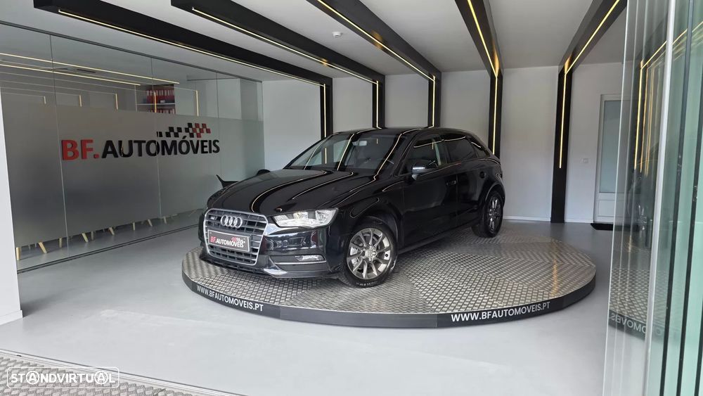 Audi A3 Sportback 1.6 TDI Advance S tronic - 12