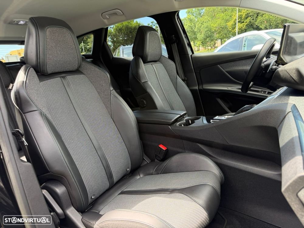 Peugeot 3008 1.6 Hybrid Allure e-EAT8 - 18