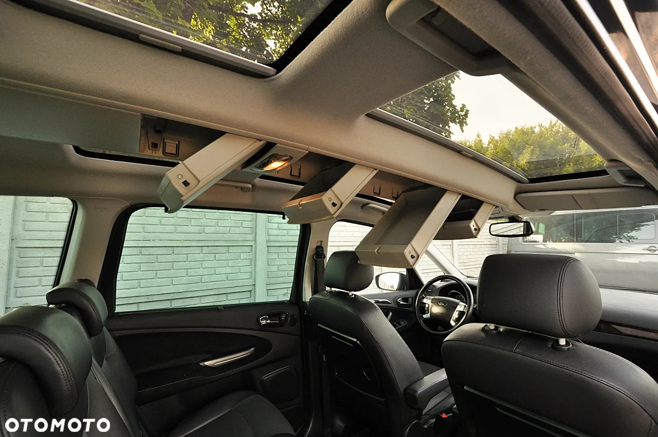 Ford Galaxy 2.0 Platinium X (Ghia) - 17