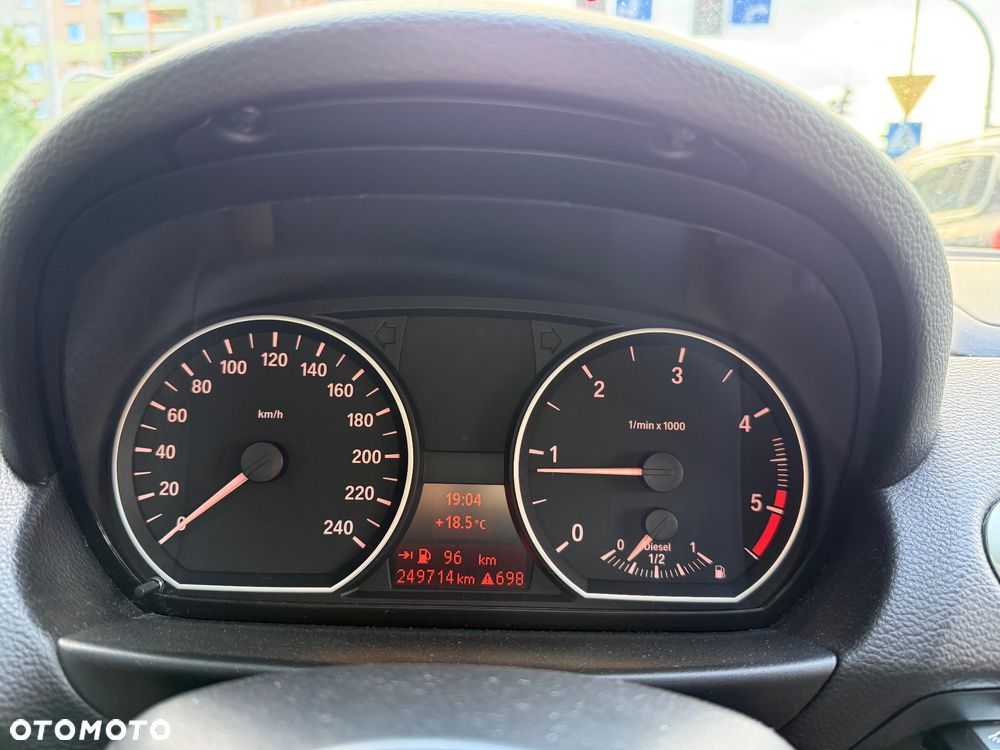 BMW Seria 1 118d - 17
