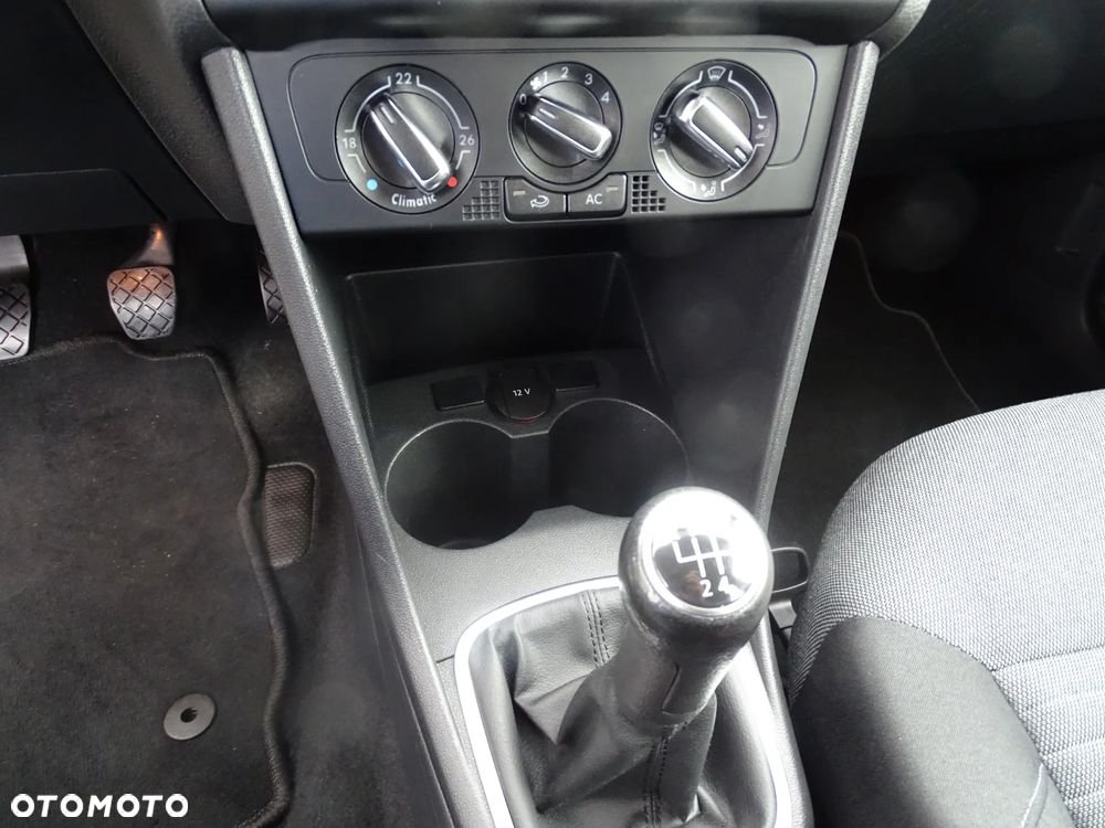 Volkswagen Polo 1.2 12V Comfortline - 28