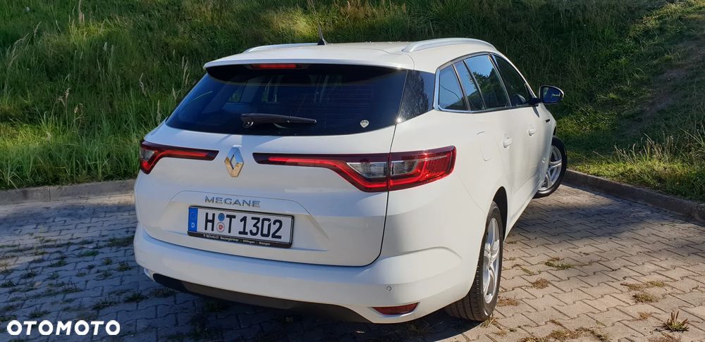 Renault Megane ENERGY TCe 130 BUSINESS - 11
