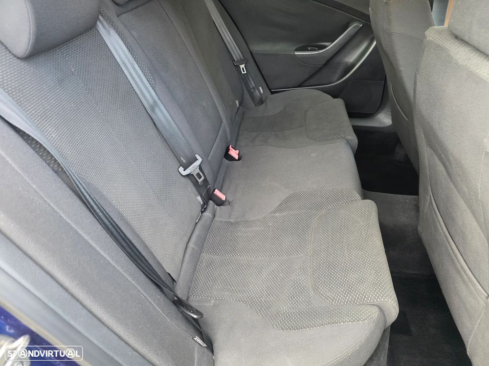 VW Passat 2.0 TDI Highline IM - 26