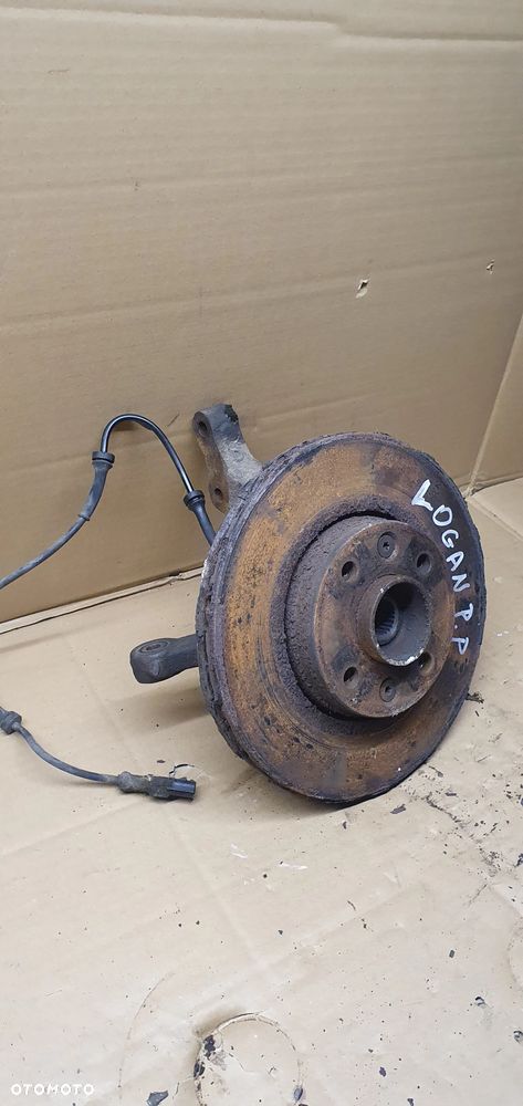 Zwrotnica prawy przód przednia prawa Dacia Logan 1.5 DCI - 2