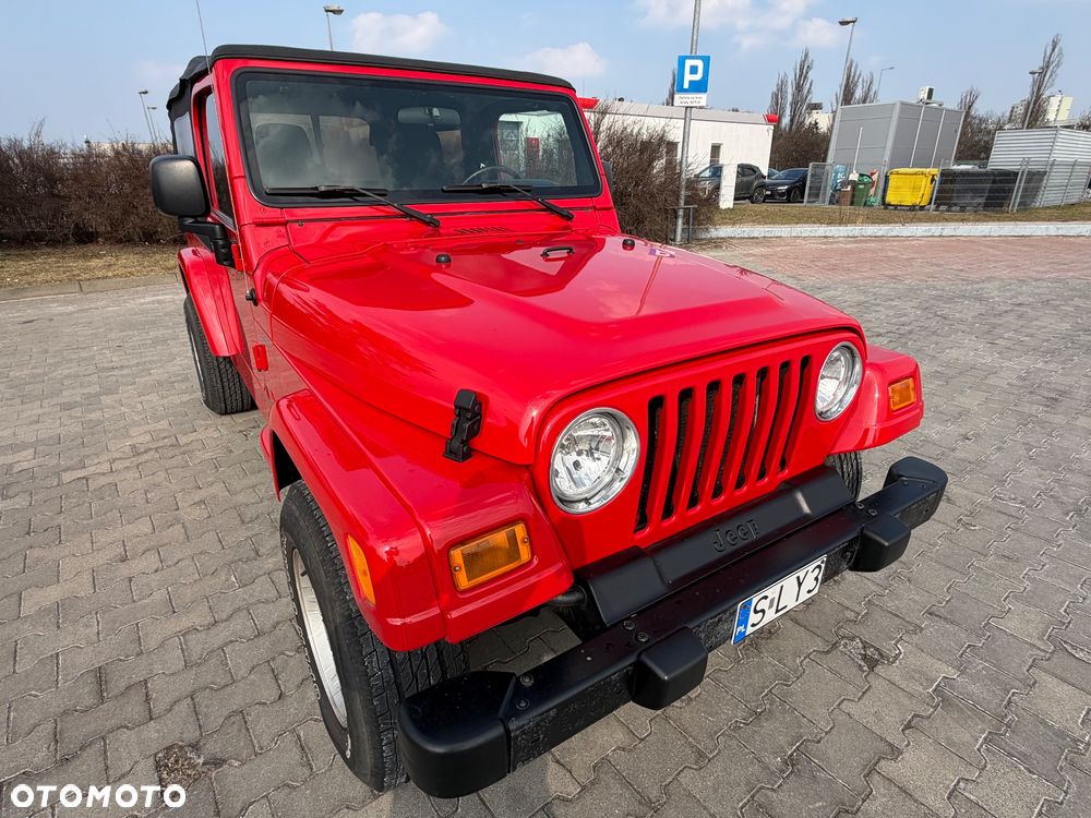 Jeep Wrangler - 21