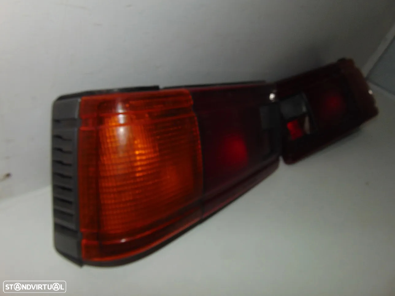 Nissan sunny B310/Y130 farolins - 2