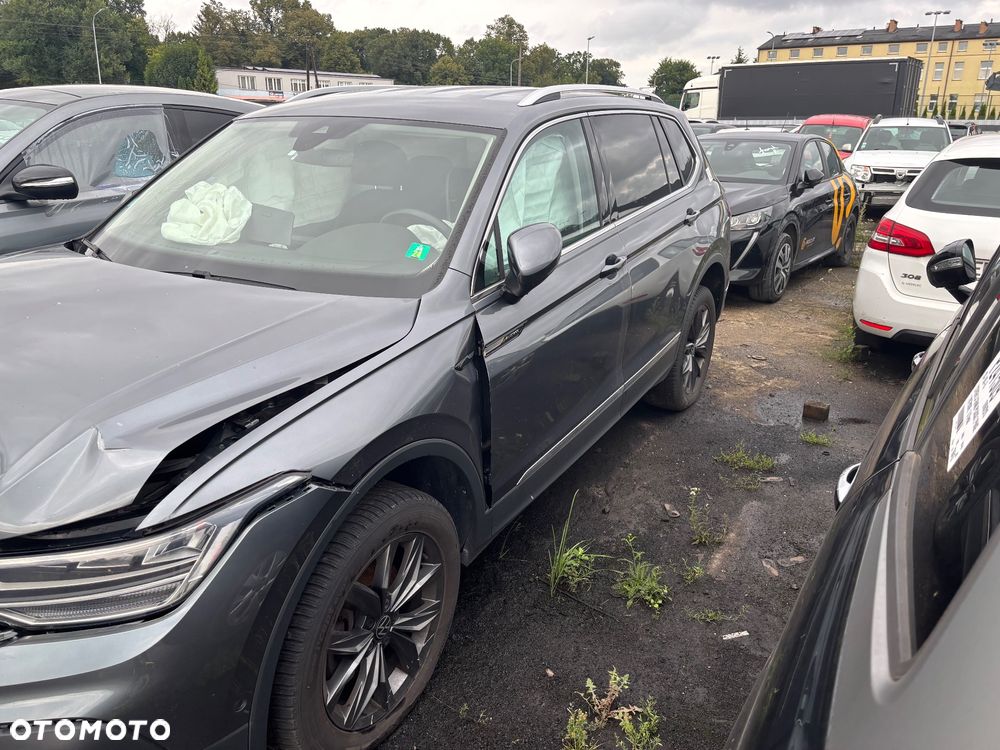 Volkswagen Tiguan Allspace 2.0 TDI Elegance DSG - 3