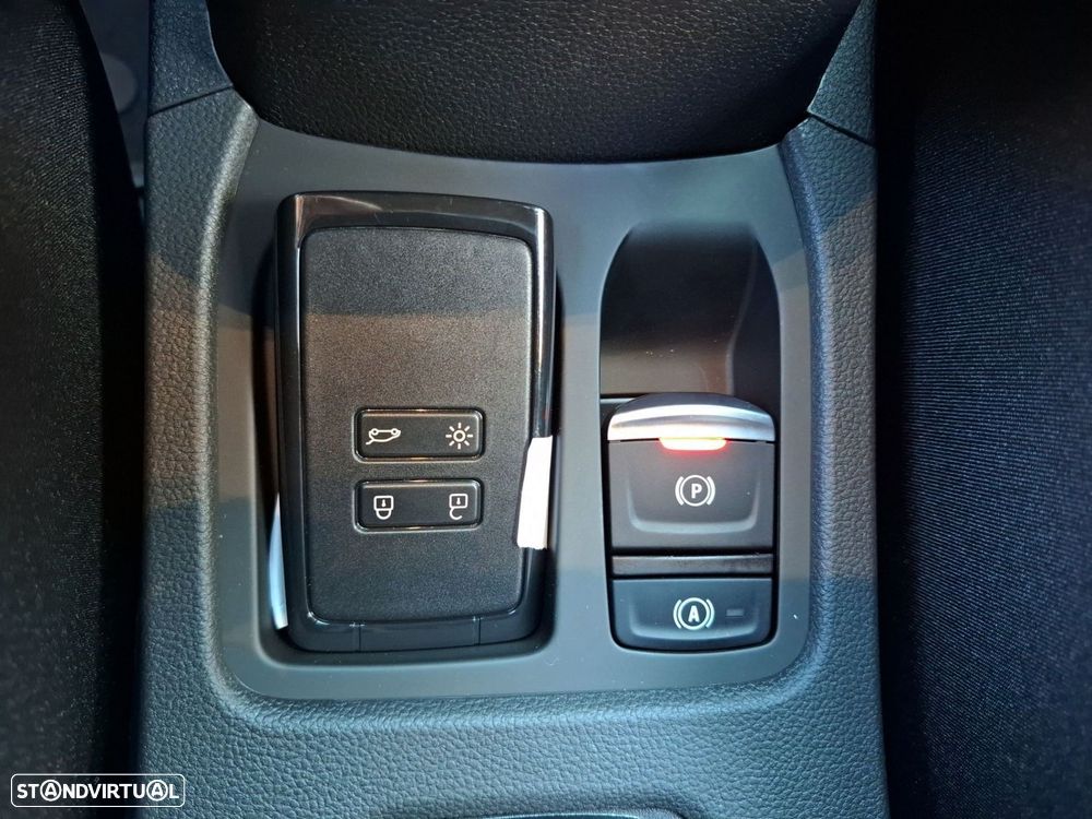 Renault Clio 1.0 TCe Techno Bi-Fuel - 21