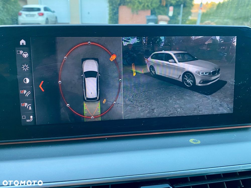 BMW Seria 5 525d - 27