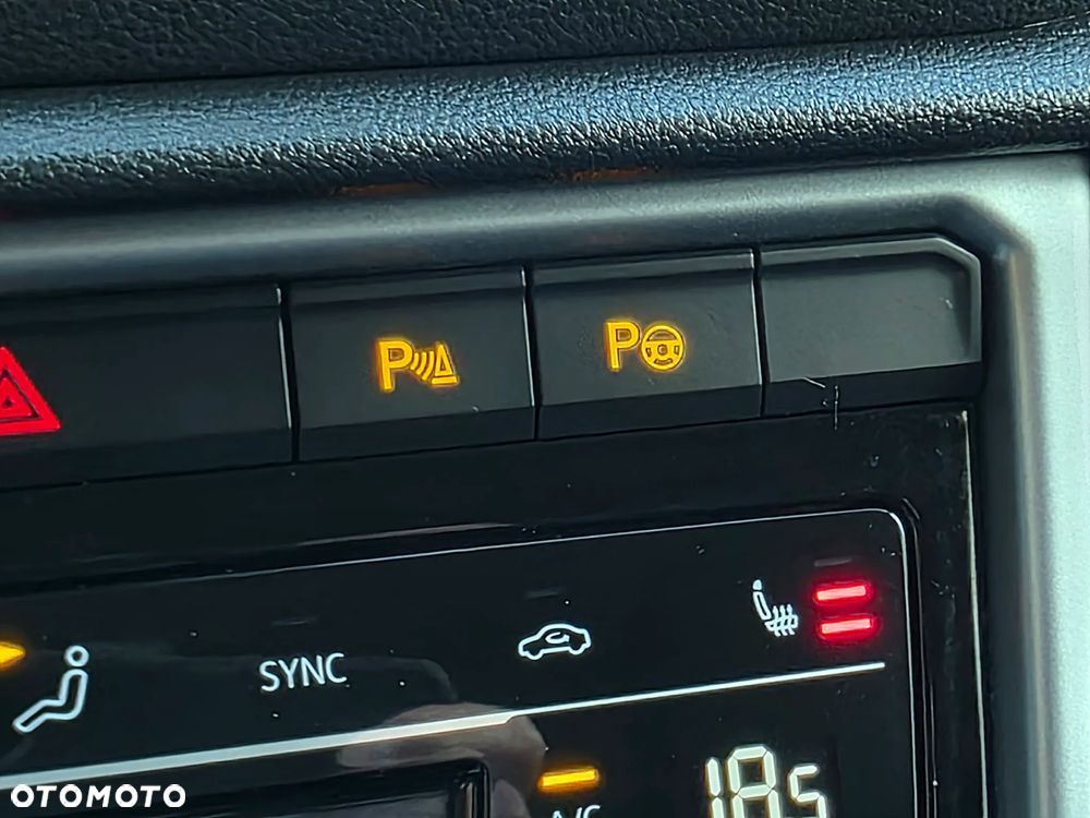 Volkswagen T-Roc 1.0 TSI United - 23